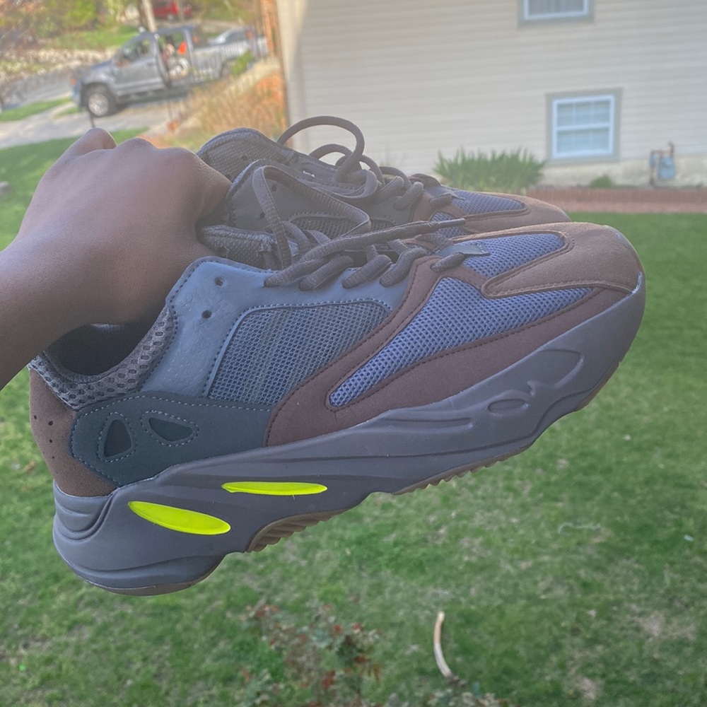 Yeezy mauves